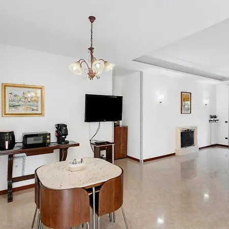 Apartment Di Rosa-suite Ermosa *